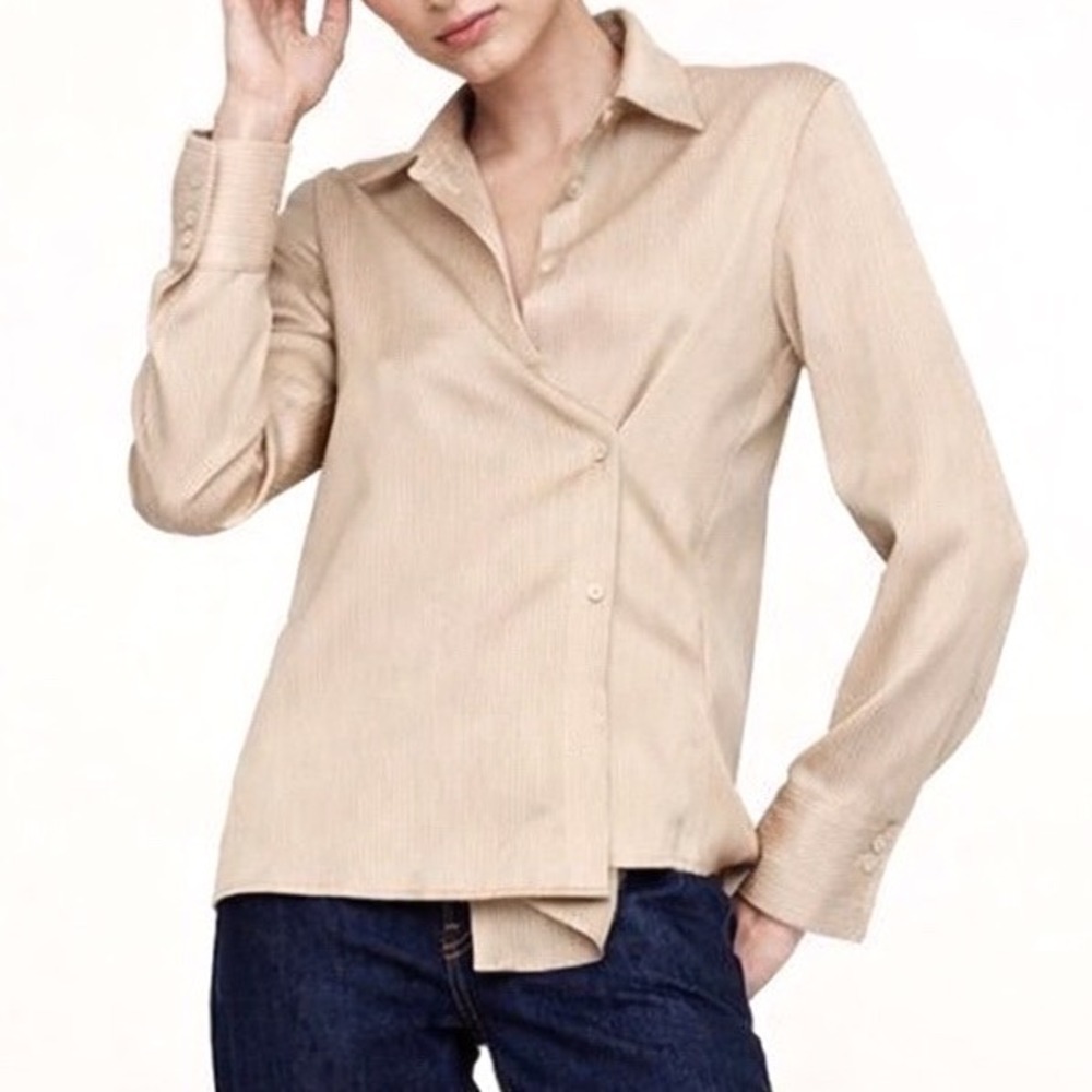 NWT Banana Republic Crinkle Asymmetric Top Champagne Plisse Button Down Sz‎ XS